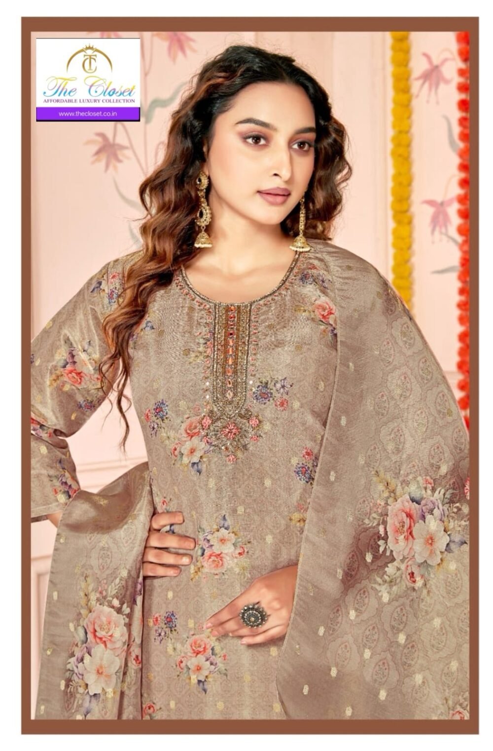 Beautiful Suit Set crafted with fine Embroidery work on full suit