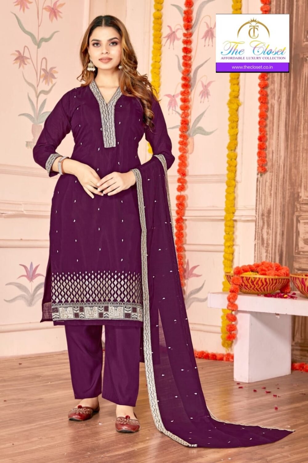 Gorgeous women’s suit set featuring delicate embroidery work