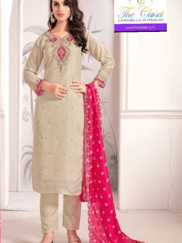 Charming Women’s Suit Set