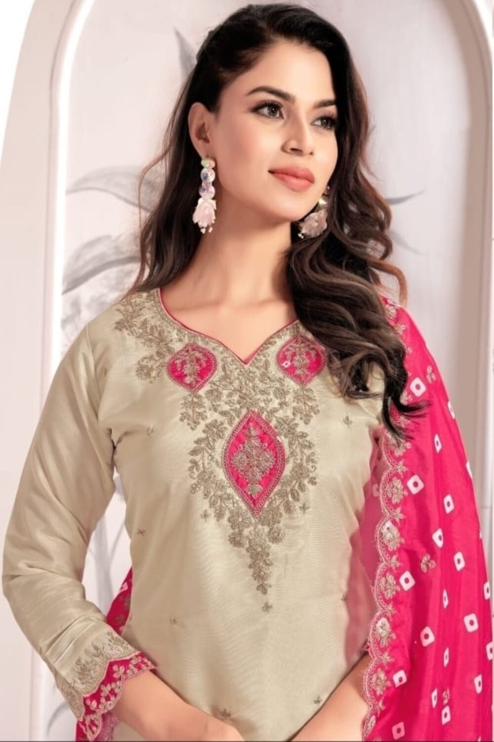 Charming Women’s Suit Set