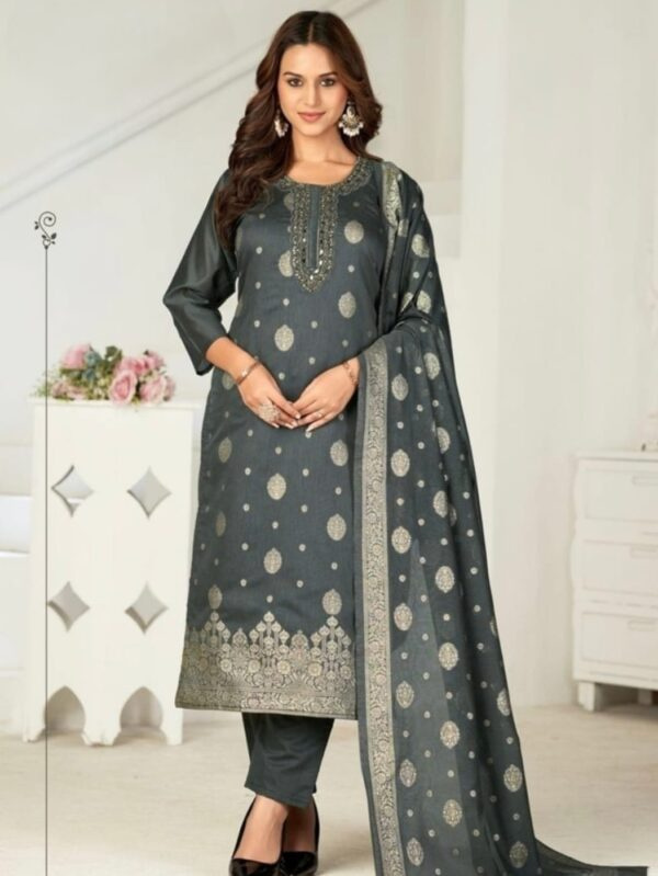 A Touch of Silk, A Hint of Grace - Perfect for Every Special Moment