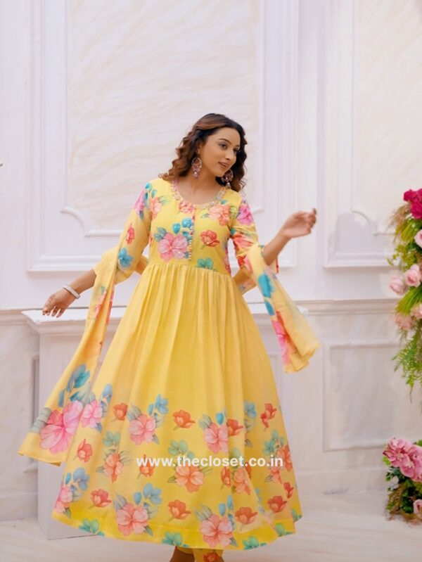 Beautifully Crafted Women’s Lemon Yellow Suit Set Showcasing Exquisite Floral Print