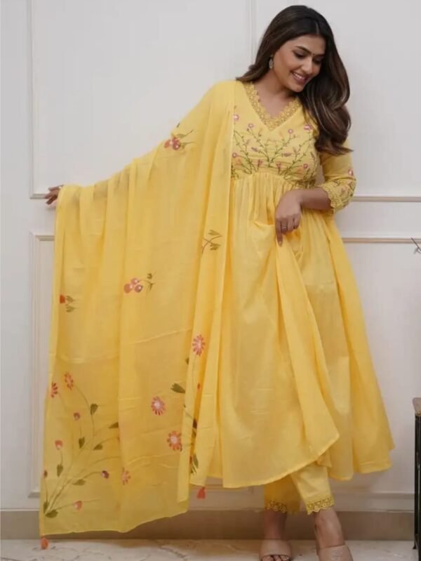 A Beautiful Summer Cool 3 Piece Set for Women – Kurti Pant with Dupatta