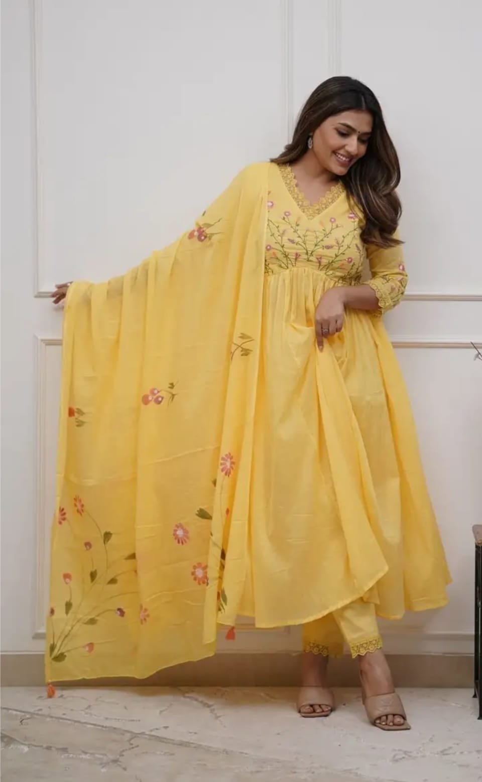 A Beautiful Summer Cool 3 Piece Set for Women – Kurti Pant with Dupatta