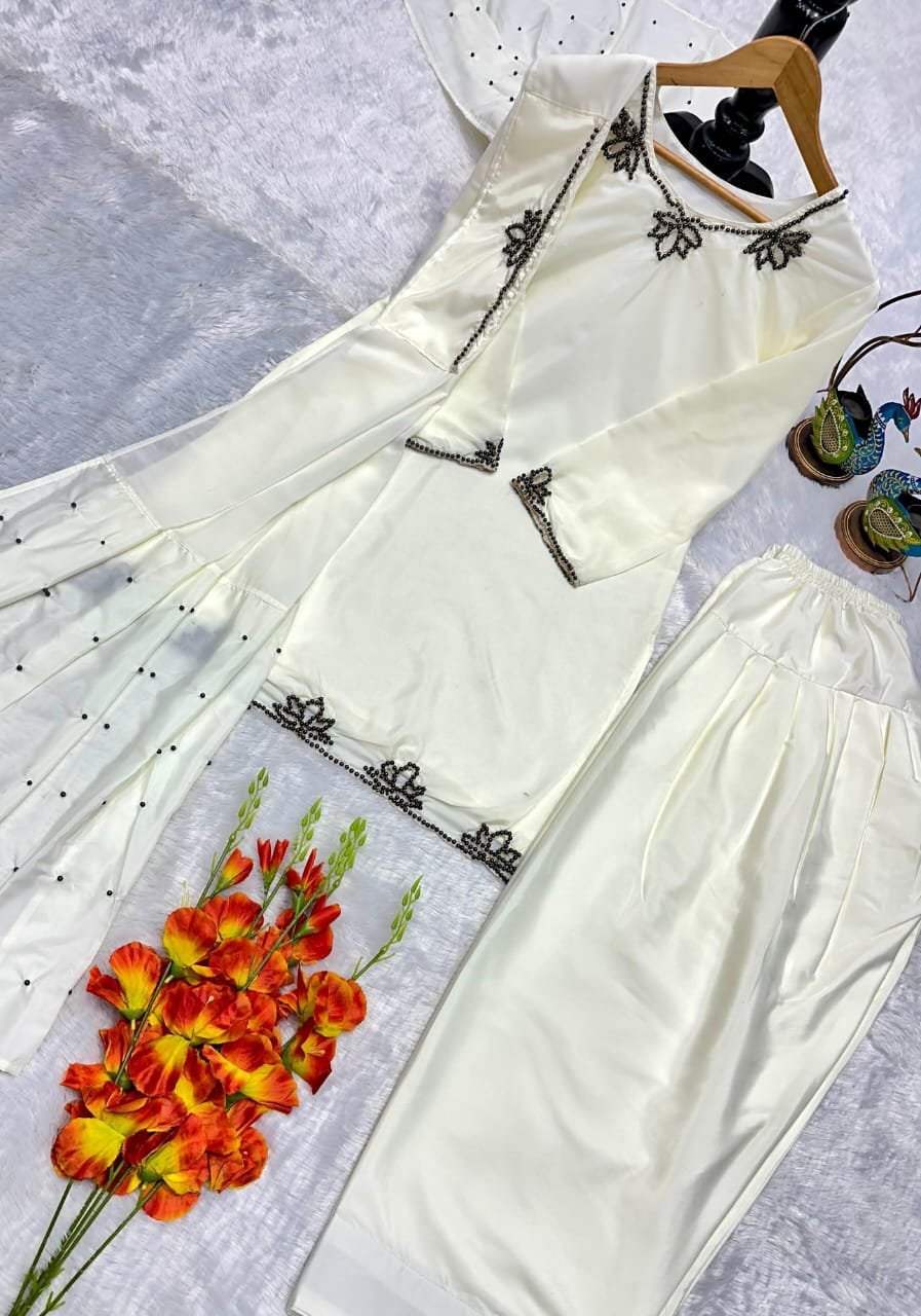 Heavy Embroidered Crepe Kurta Set for Women with Farsi Salwar & Dupatta | Party Wear 3 Piece Suit - Image 3