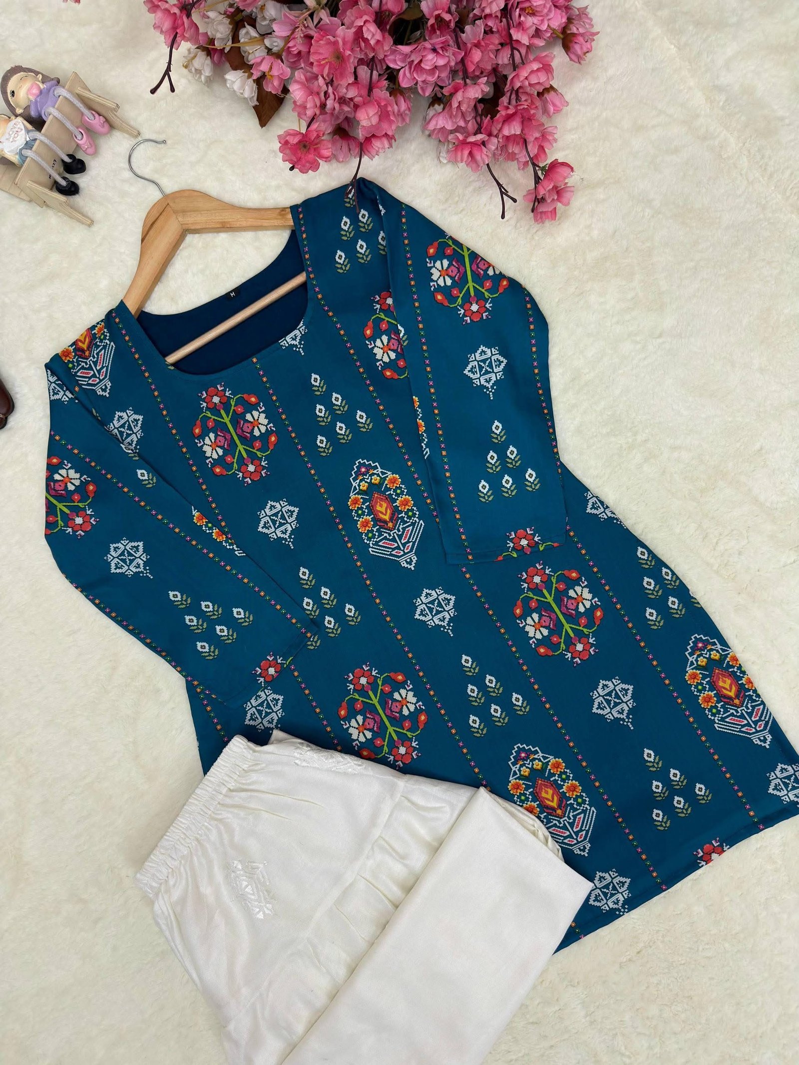 Elegant Maslin Cotton Farshi Co-Ord Set with Embroidered Plazzo - Image 6