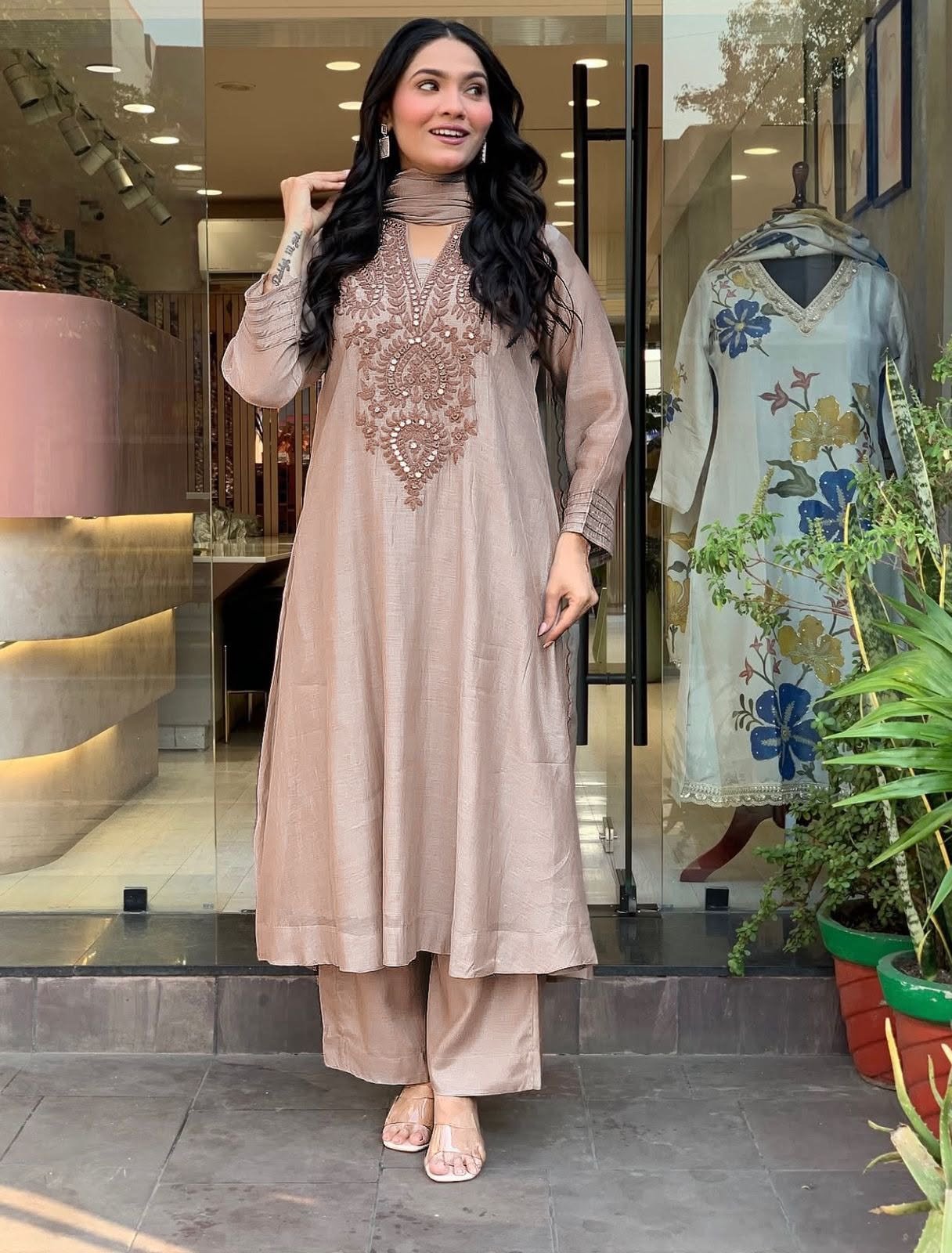 Premium Roman Silk Embroidered Kurta Pant Set with Chanderi Silk Dupatta for Women - Image 7